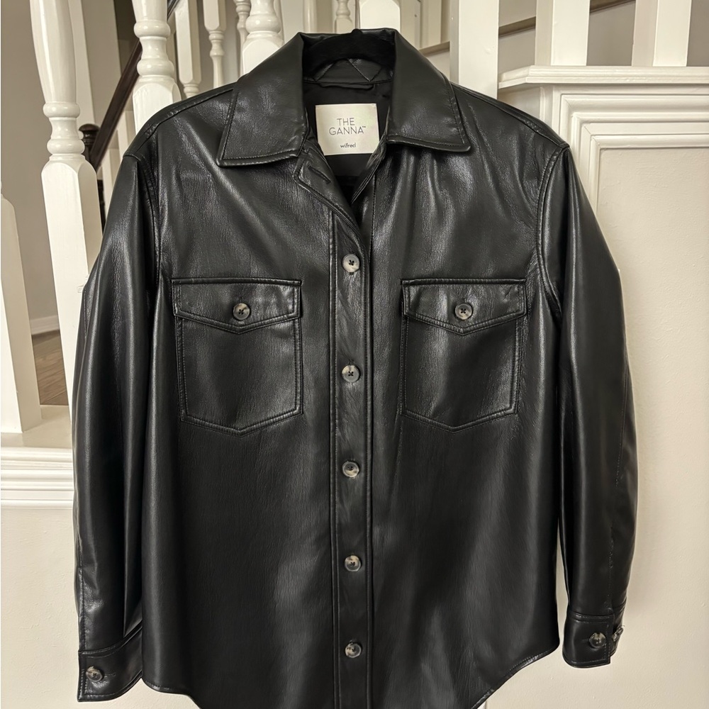 Aritzia Wilfred The Ganna Faux Leather Shirt Jacket